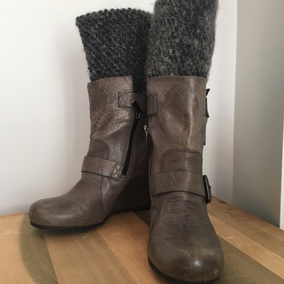 LATITUDE FEMME Grey Leather and Wool Boots - Picture 2 of 4